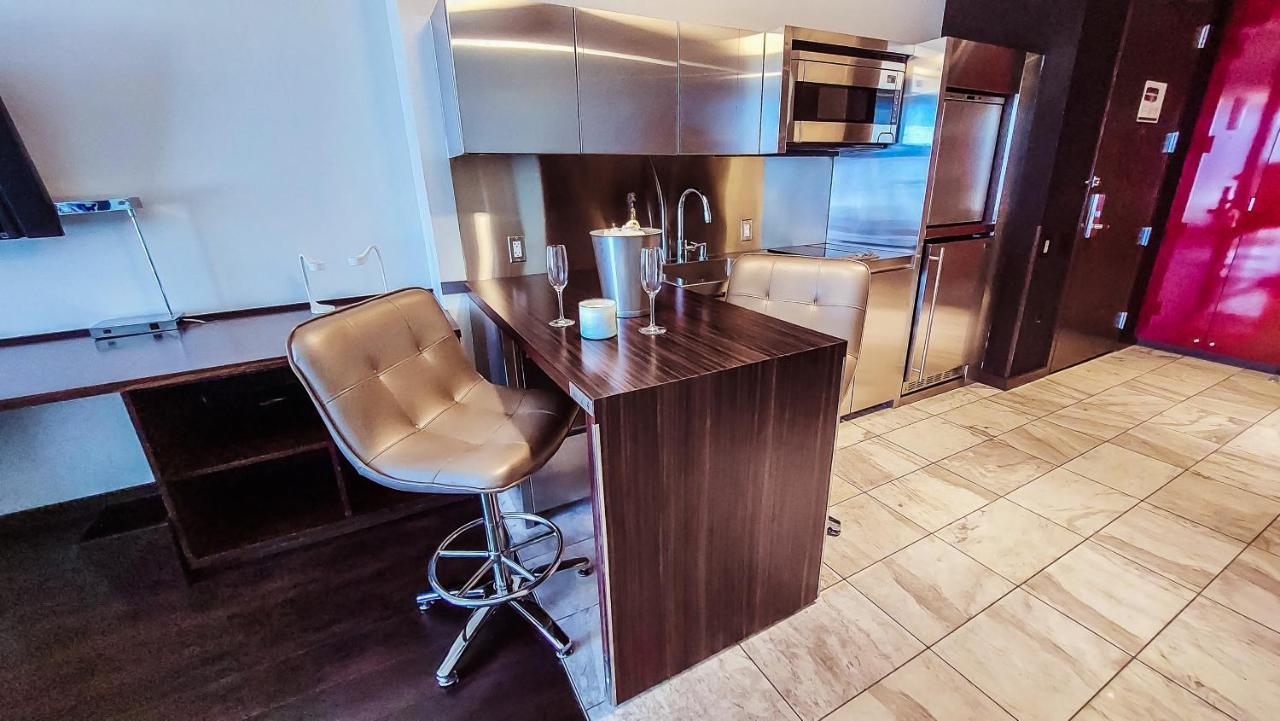 Luxury 53Rd Flr Condo With Amazing Sunset View & Balcony No Refee At Palms Place Лас Вегас Екстериор снимка